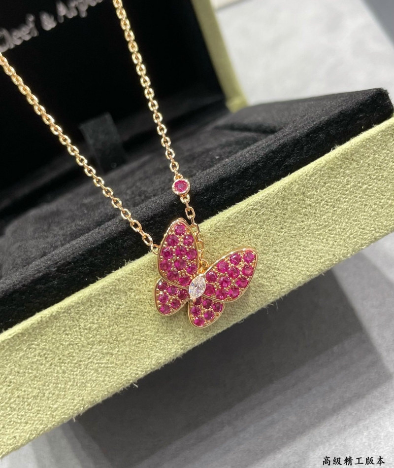Vca Necklaces
